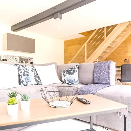 Ferienhaus Maison Charmante A Avec Piscine Partagee Pontorson