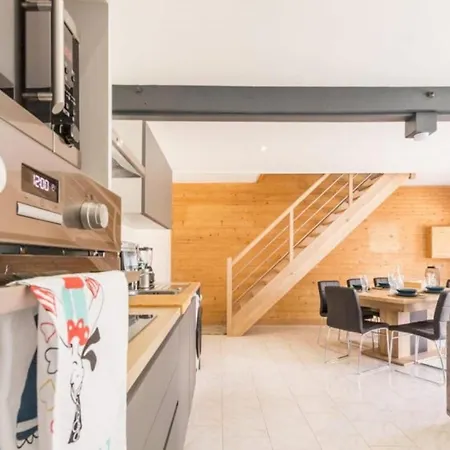 Maison Charmante A Avec Piscine Partagee *