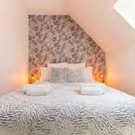 Maison Charmante A Avec Piscine Partagee * Pontorson