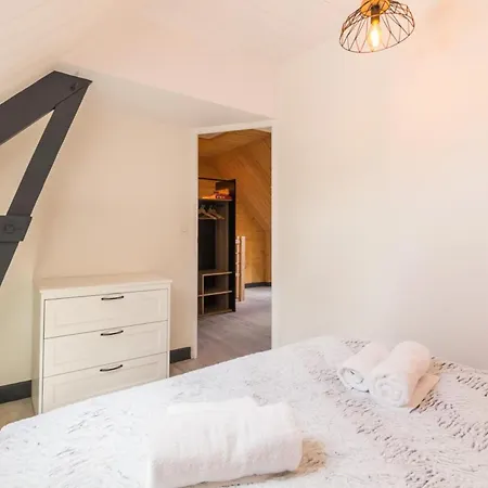 Maison Charmante A Avec Piscine Partagee *