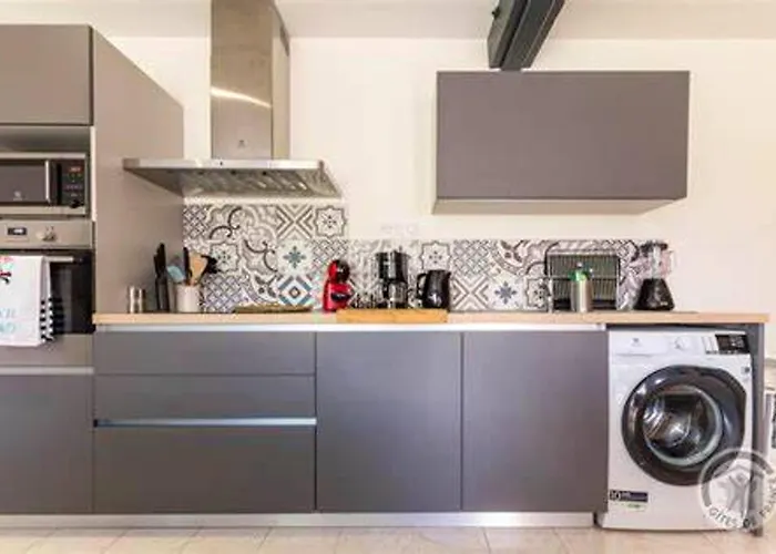 Maison Charmante A Avec Piscine Partagee Tatil Evi Pontorson